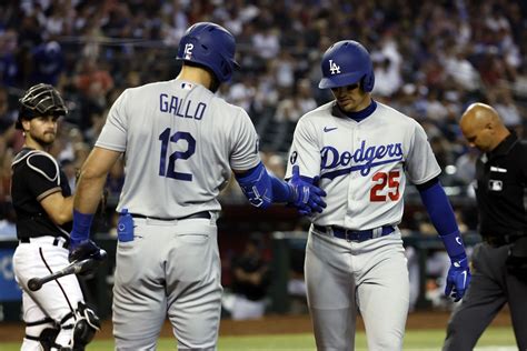 Arizona Diamondbacks at Los Angeles Dodgers odds, picks and .